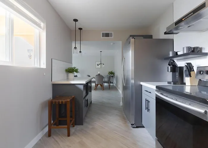Modern Chic In Midtown W Pool & Hot Tub * Phoenix
